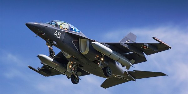 Поставка в ВВС Беларуси первого звена учебно-боевых самолетов 