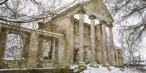 Усадьба Грабовских в деревне Дикушки Лидского района (Фото) Усадьба Грабовских в деревне Дикушки Лидского района (Фото)