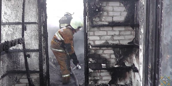 В Лидском районе пожар оставил хозяев без крыши над головой