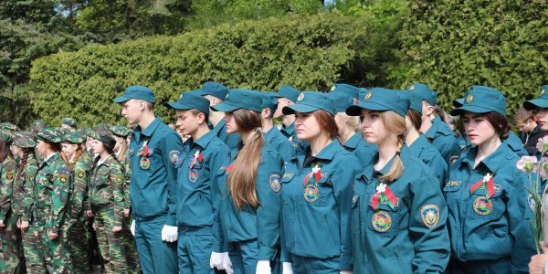 Лидские спасатели приняли участие в праздновании Дня Победы